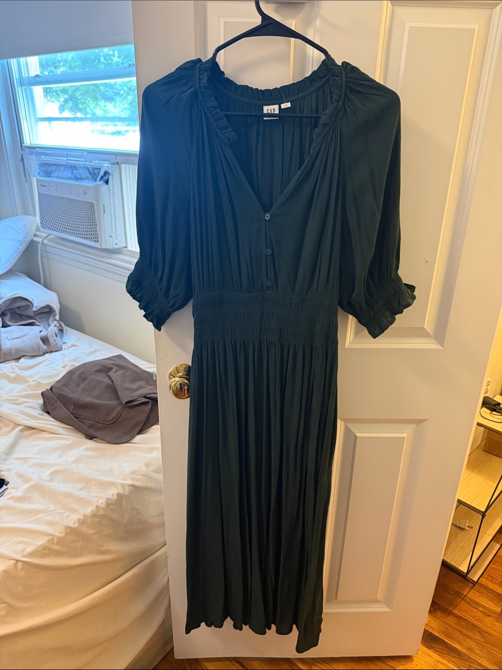 Gap Women's green Midi Dress with Smocked Waist